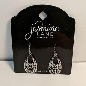 Jasmine Lane Silver Dangly Earrings New